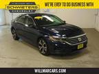 2021 Volkswagen Passat Blue, 72K miles