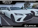 2024 Lexus ES 300h F SPORT Handling