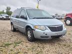 2005 Chrysler Town And Country Signature Series