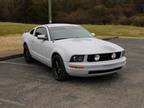 2007 Ford Mustang V6 Deluxe