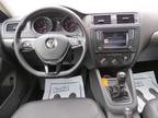 2017 Volkswagen Jetta 1.4T SE 4dr Sedan 5M