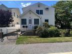 20 Richmond St Syosset, NY 11791 - Home For Rent