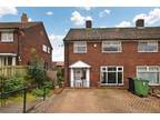 Blue Hill Lane, Leeds, West Yorkshire 3 bed semi-detached house for sale -