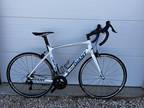 Giant Defy Advanced M/L CARBON Road BICYCLE EXCELLENT CONDITION W/UPGRADES