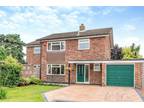 4 bedroom link detached house for sale in Malthouse Road, Hethersett, Norwich