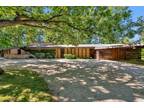 99 Little Melody Lane, Lake Forest, IL 60045