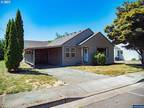 1260 2nd Avenue, Sweet Home, OR 97386