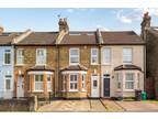 4 bedroom terraced house for sale in Southlands Road Bromley BR2