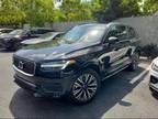 2021 Volvo XC90 T5 Momentum