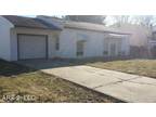 1521 n hocker ave Independence, MO