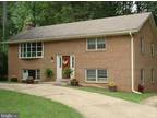 113 Kingsley Rd SW Vienna, VA 22180 - Home For Rent