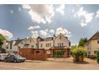 8 Bedroom House for Sale in Holcombe Road