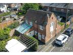 3 bedroom detached house for sale in Cherry Street, Old Town