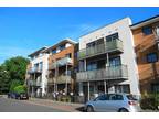 Highfield Close, London 2 bed flat for sale -