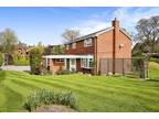 4 bedroom Detached House for sale, High Fawr Avenue, Oswestry, SY11