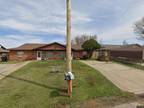 2946 Robert Rd