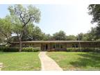 4 Bed / 3 Bath - Over 3200 sq ft Single story home just outside Alamo Heights!