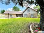 6029 Country Club Drive, Victoria, TX 77904