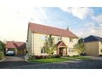 4 bedroom detached house for sale in Southfields, Weston-on-the-Green, Bicester