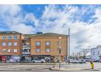 3 Bedroom Flat for Sale in Green Lanes