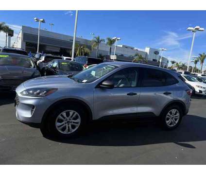2022UsedFordUsedEscapeUsedFWD is a Blue, Silver 2022 Ford Escape Car for Sale in Hawthorne CA