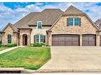 2594 Amberwood Dr