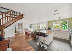 2 bedroom detached house for sale in Highfield Road, Winchmore Hill N21