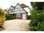 3 bedroom semi-detached house for sale in Immaculately presented fully