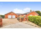 4 bedroom detached bungalow for sale in Hall Road, Scarisbrick, L40