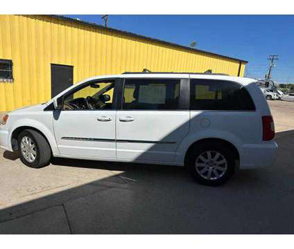 2016 Chrysler Town &amp; Country for sale is a White 2016 Chrysler town &amp; country Car for Sale in Englewood CO