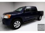 2011 Nissan Titan SV 4x4 V8 Crew Cab Clean Carfax - Canton, Ohio