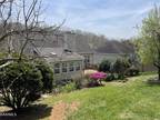 Home For Sale In Knoxville, Tennessee