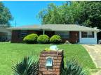 822 White Clover Ln Memphis, TN 38109 - Home For Rent