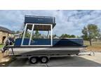 2020 Avalon Catalina 2585 CR FS Boat for Sale