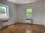 Apt In Bldg, Apartment - Forest Hills, NY