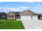 354 Torrey Pines Drive, Eldridge, IA 52748