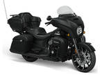 2022 Indian Motorcycle Roadmaster® Dark Horse®