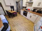 Hyde Park Terrace, Leeds 5 bed house to rent - £2,795 pcm (£645 pw)