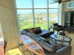 Luxury 2 bedroom condo w/ views of city Denver