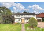 5 bedroom detached house for sale in Mallard Way, Hutton Mount
