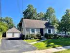 17 Midway Street, Springfield, MA 01151