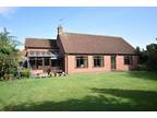 3 bedroom detached bungalow for sale in High Street, Sutton On Trent