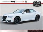 2023 Chrysler 300 White, 10 miles