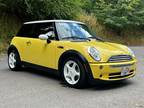 2005 MINI Cooper Base 2dr Hatchback