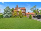 915 Malba Dr Dr, Whitestone, NY 11357 - MLS 3485460