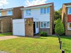 3 bedroom detached house for sale in Beatty Gardens Braintree, CM7