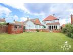 4 bed house for sale in Queensway, CO15, Clacton ON Sea
