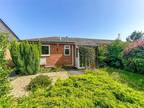 2 bedroom bungalow for sale in Bluebell Close, Christchurch, Dorset, BH23