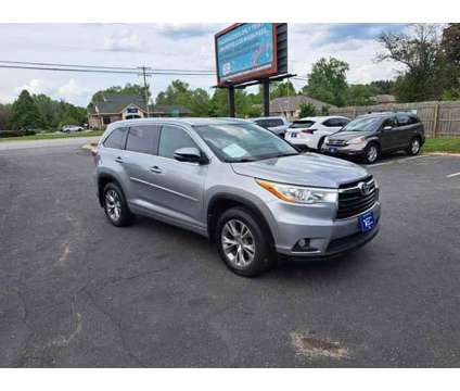 2014 Toyota Highlander for sale is a Silver 2014 Toyota Highlander Car for Sale in Kalamazoo MI