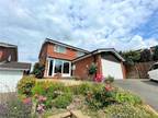 4 bed Detached House in Hunnington for rent